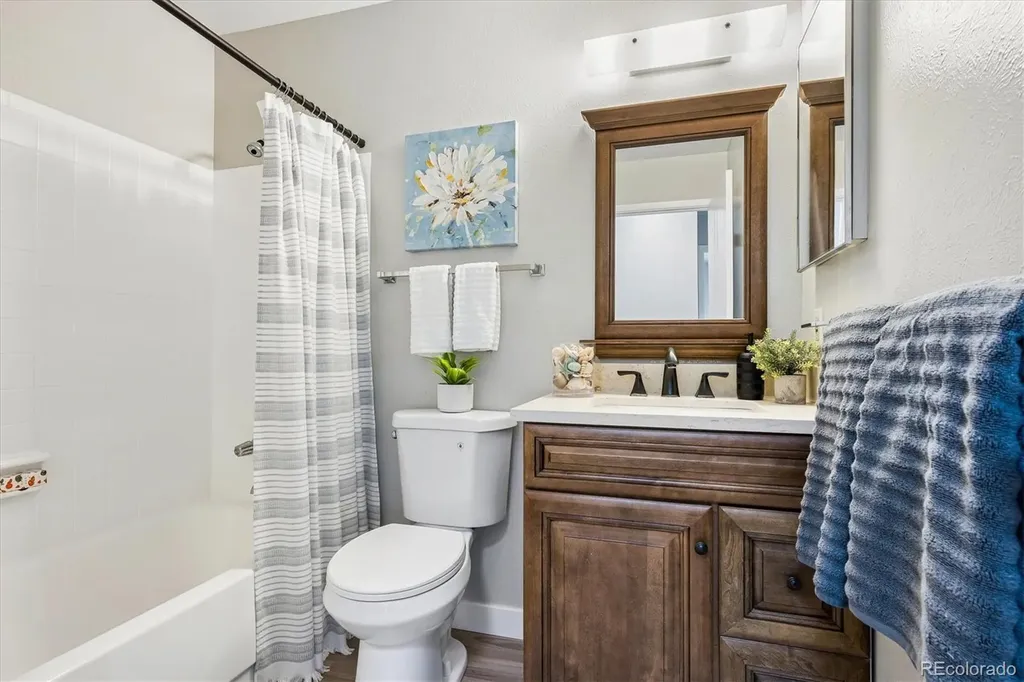 16634 E Rice Circle Aurora CO 80015
