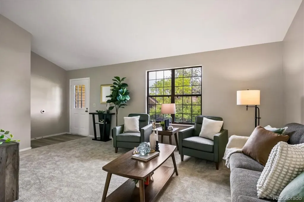 16634 E Rice Circle Aurora CO 80015