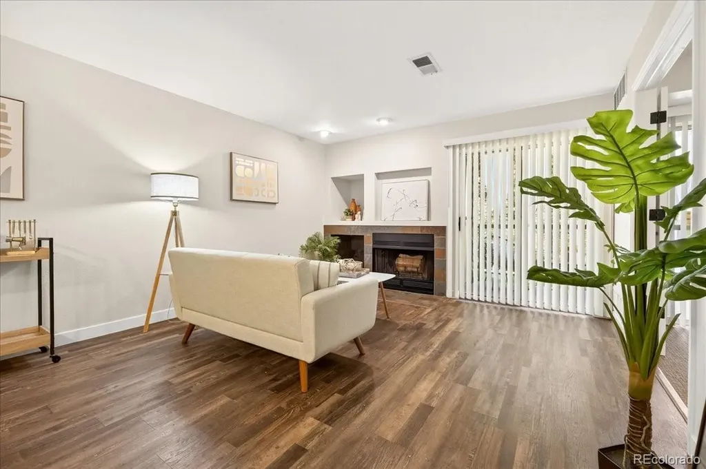 2575 S Syracuse Way Denver CO 80231