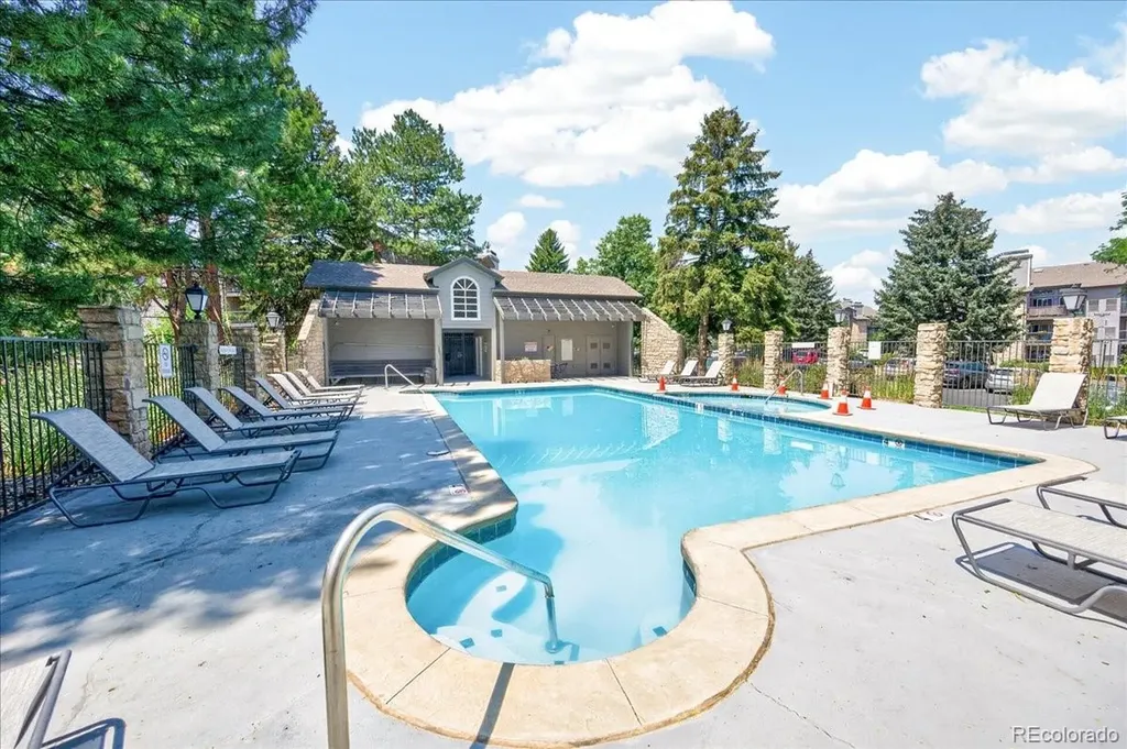 2575 S Syracuse Way Denver CO 80231