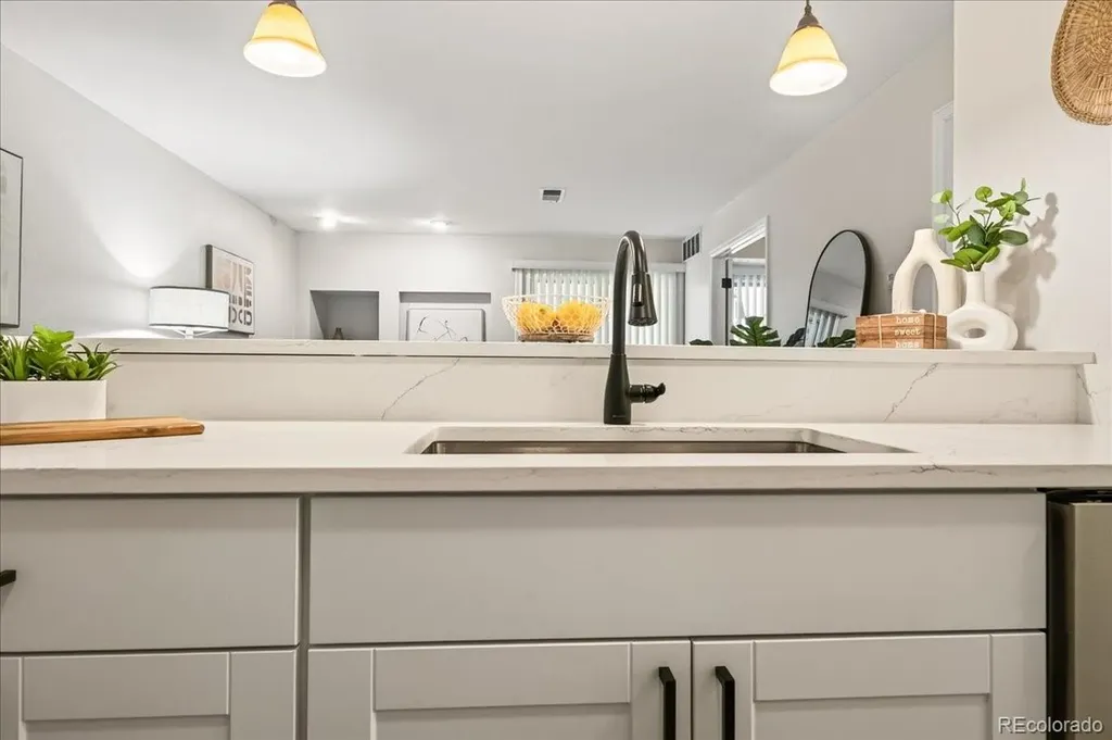 2575 S Syracuse Way Denver CO 80231