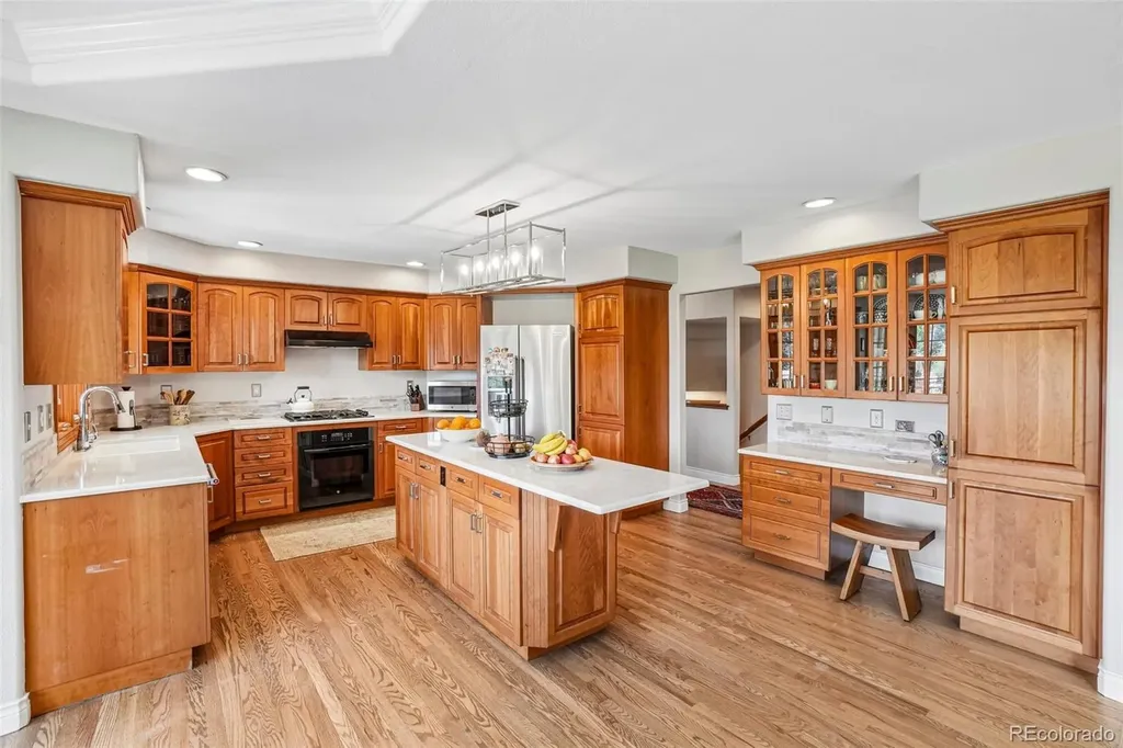 8272 Greenwood Place Longmont CO 80503