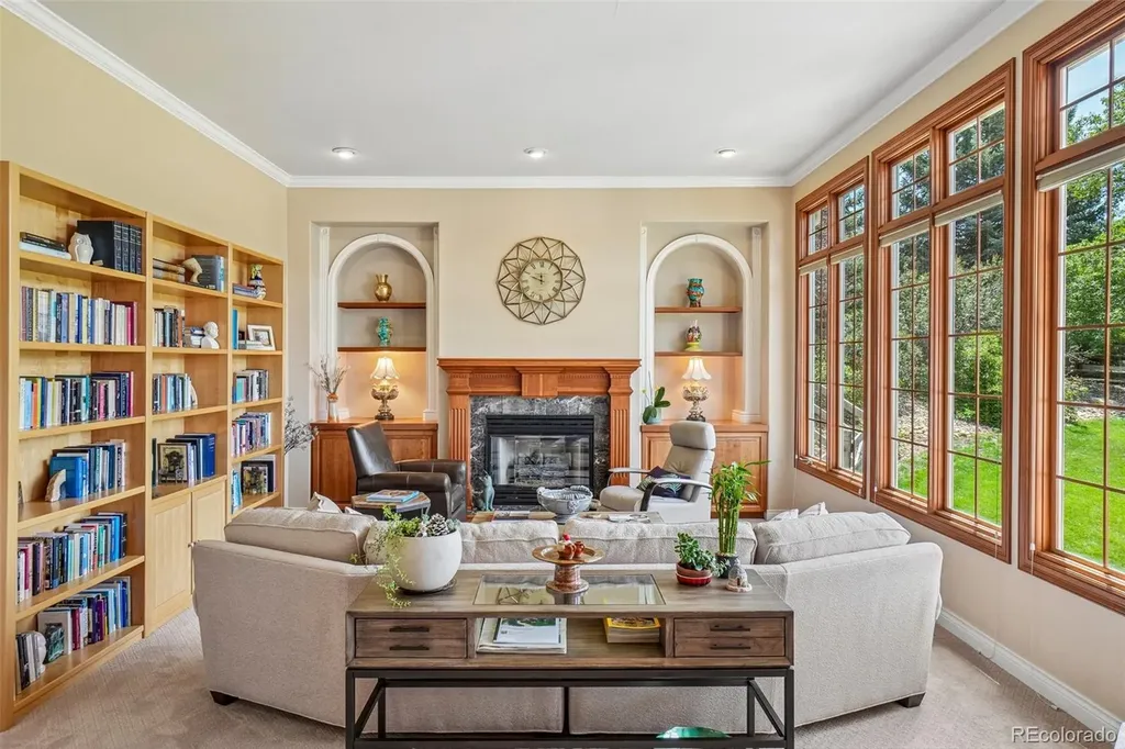 8272 Greenwood Place Longmont CO 80503
