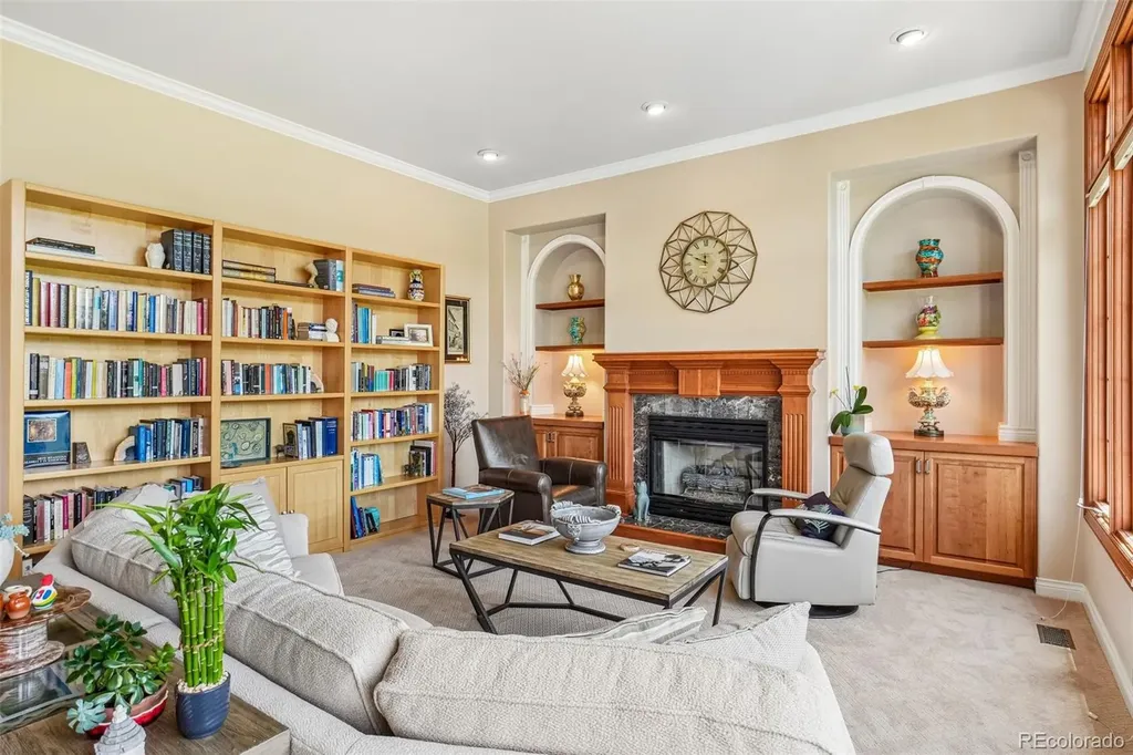 8272 Greenwood Place Longmont CO 80503