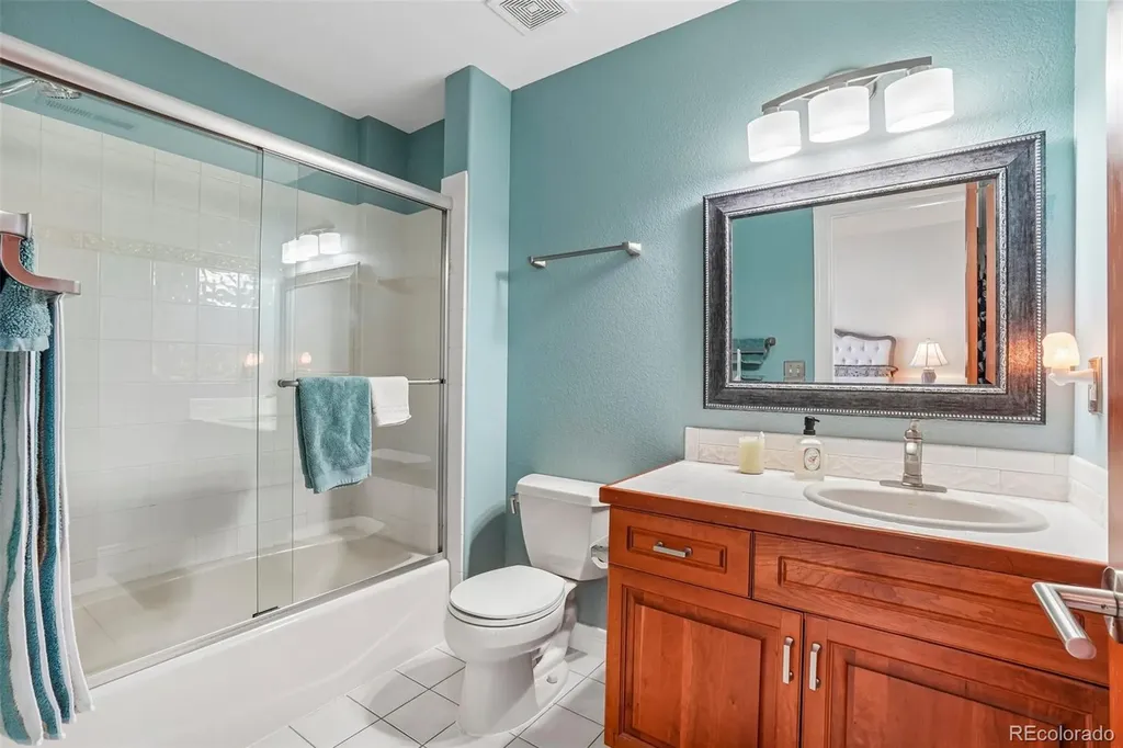 8272 Greenwood Place Longmont CO 80503