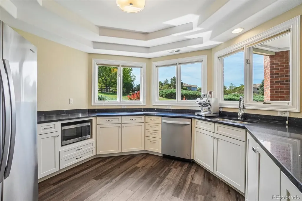 8272 Greenwood Place Longmont CO 80503