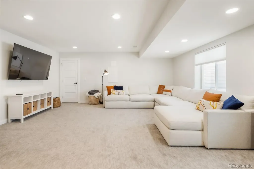 4255 N Raleigh Street Denver CO 80212