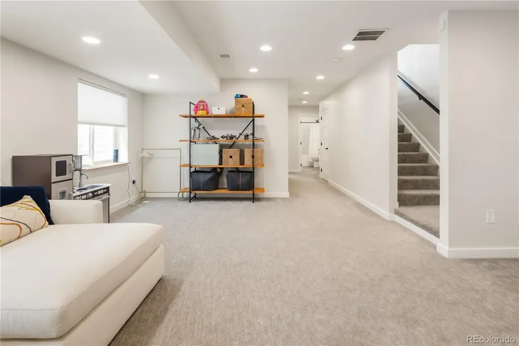 4255 N Raleigh Street Denver CO 80212