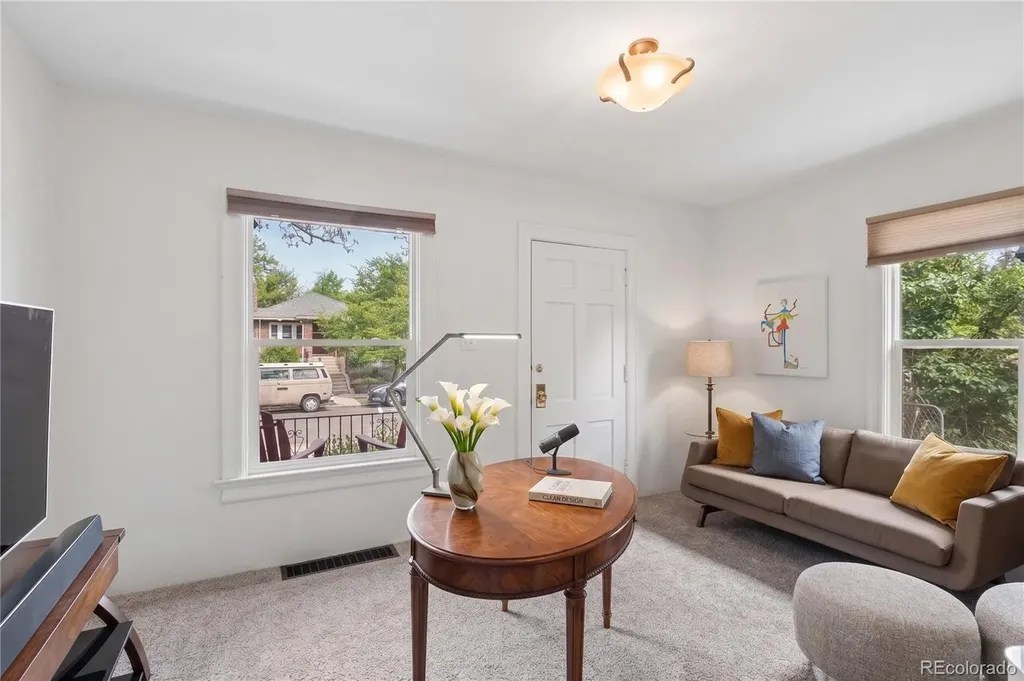 2333 N Glencoe Street Denver CO 80207
