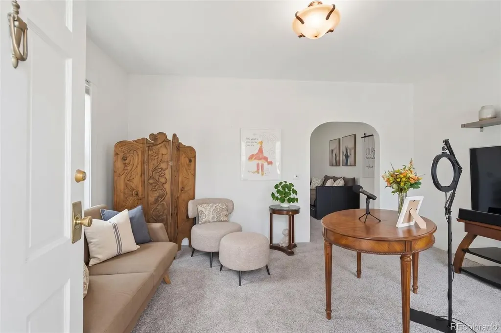 2333 N Glencoe Street Denver CO 80207