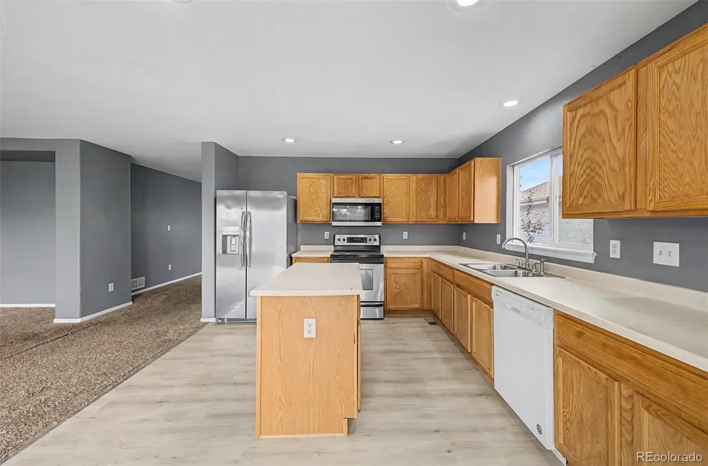 15372 E 100th Court Commerce City CO 80022