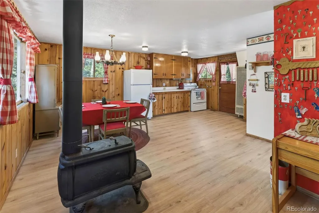 34028 Lyttle Dowdle Drive Golden CO 80403