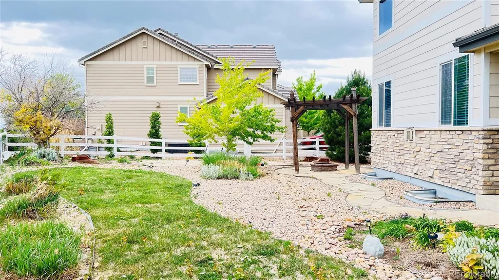 1669 S De Gaulle Way Aurora CO 80018