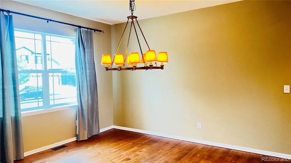 1669 S De Gaulle Way Aurora CO 80018