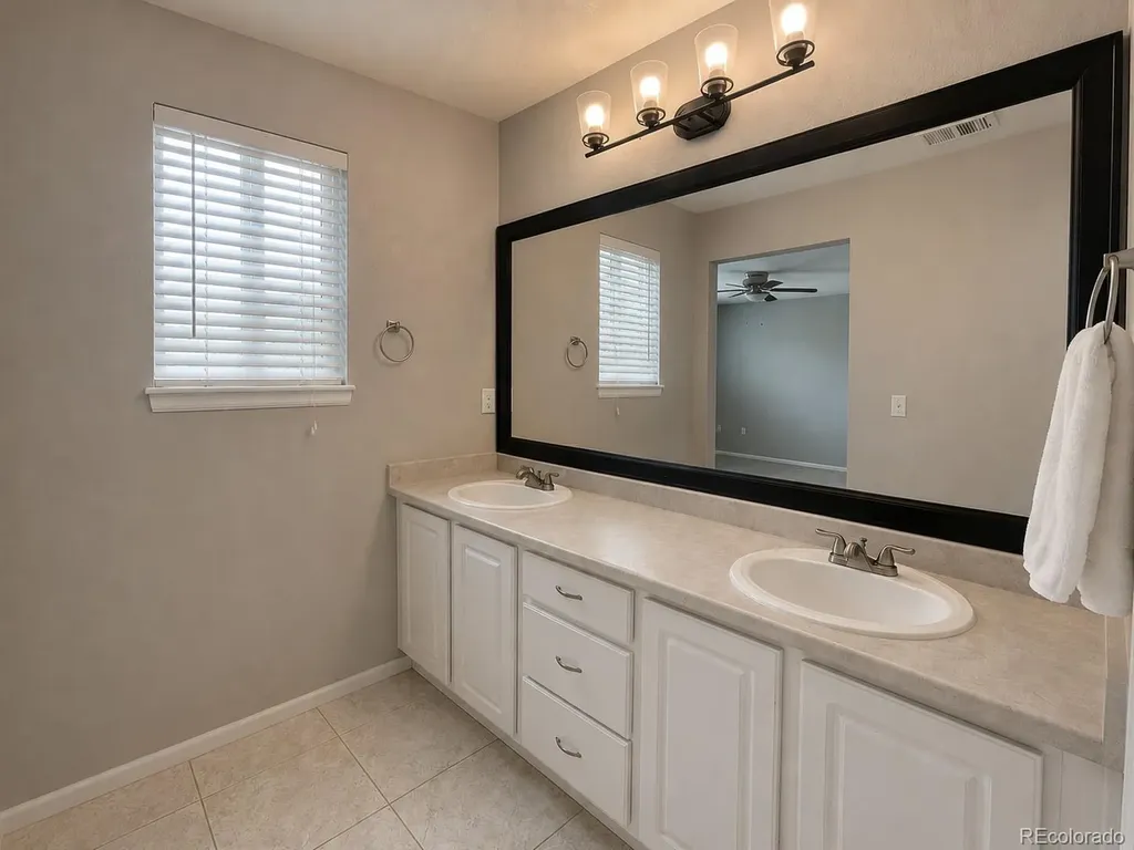 19472 E 59th Place Aurora CO 80019