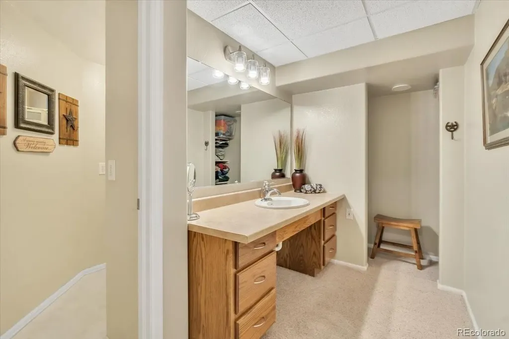 7019 S Windermere Street Littleton CO 80120
