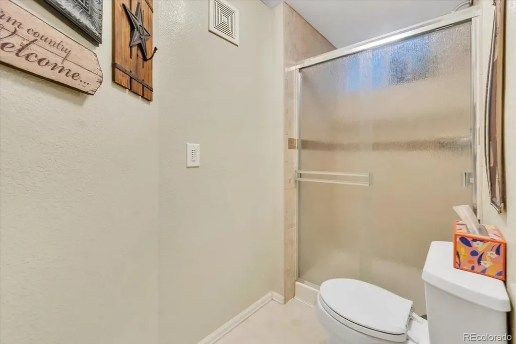 7019 S Windermere Street Littleton CO 80120
