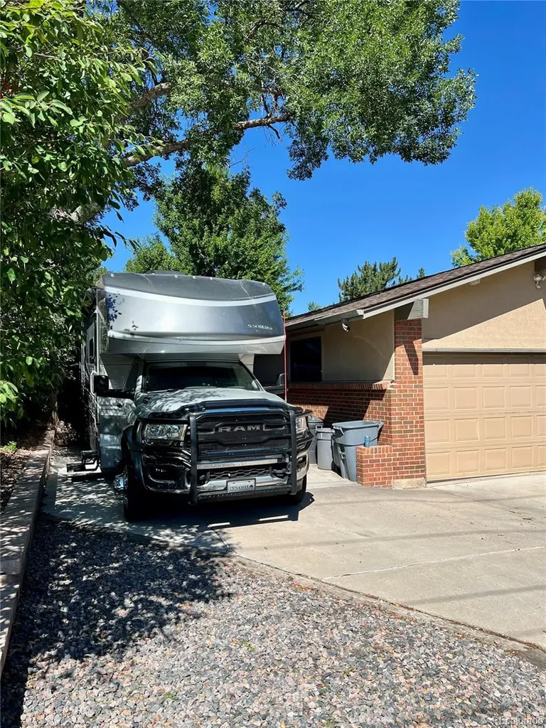 7019 S Windermere Street Littleton CO 80120