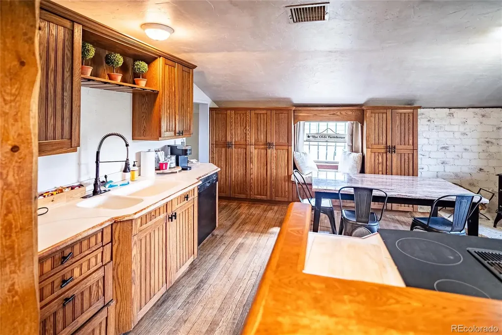 9200 Old Flowers Road Bellvue CO 80512