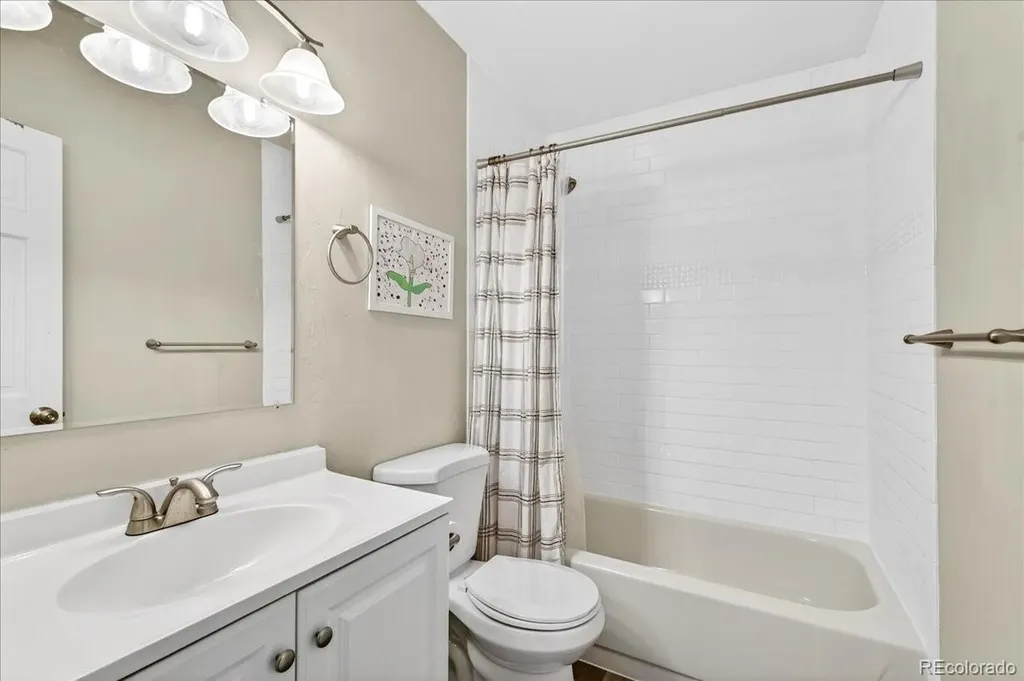 1410 S Oakland Street Aurora CO 80012