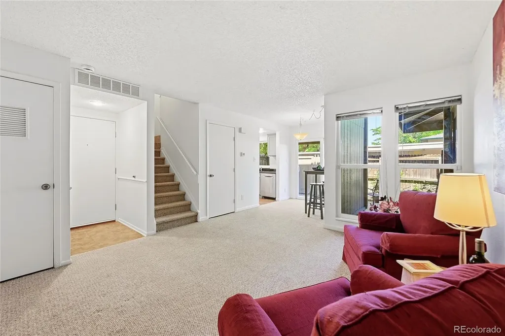 5975 S Willow Way Englewood CO 80111
