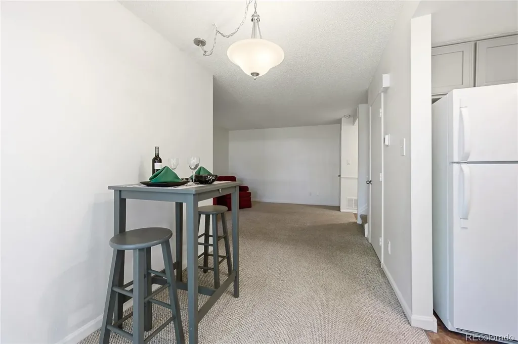 5975 S Willow Way Englewood CO 80111
