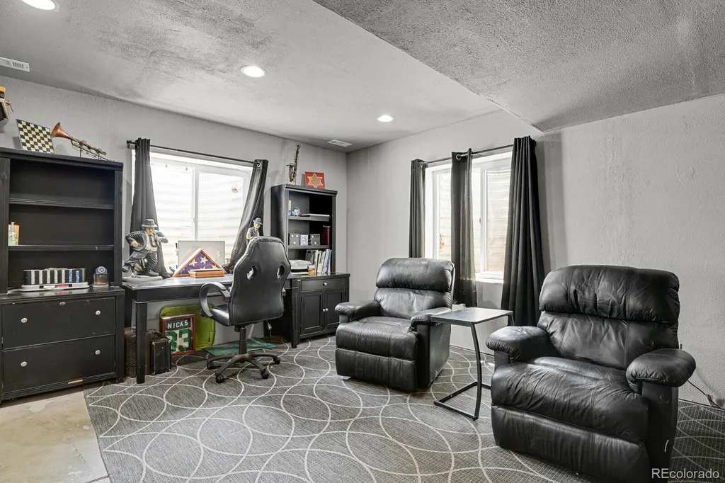 9052 Sandpiper Drive Longmont CO 80504