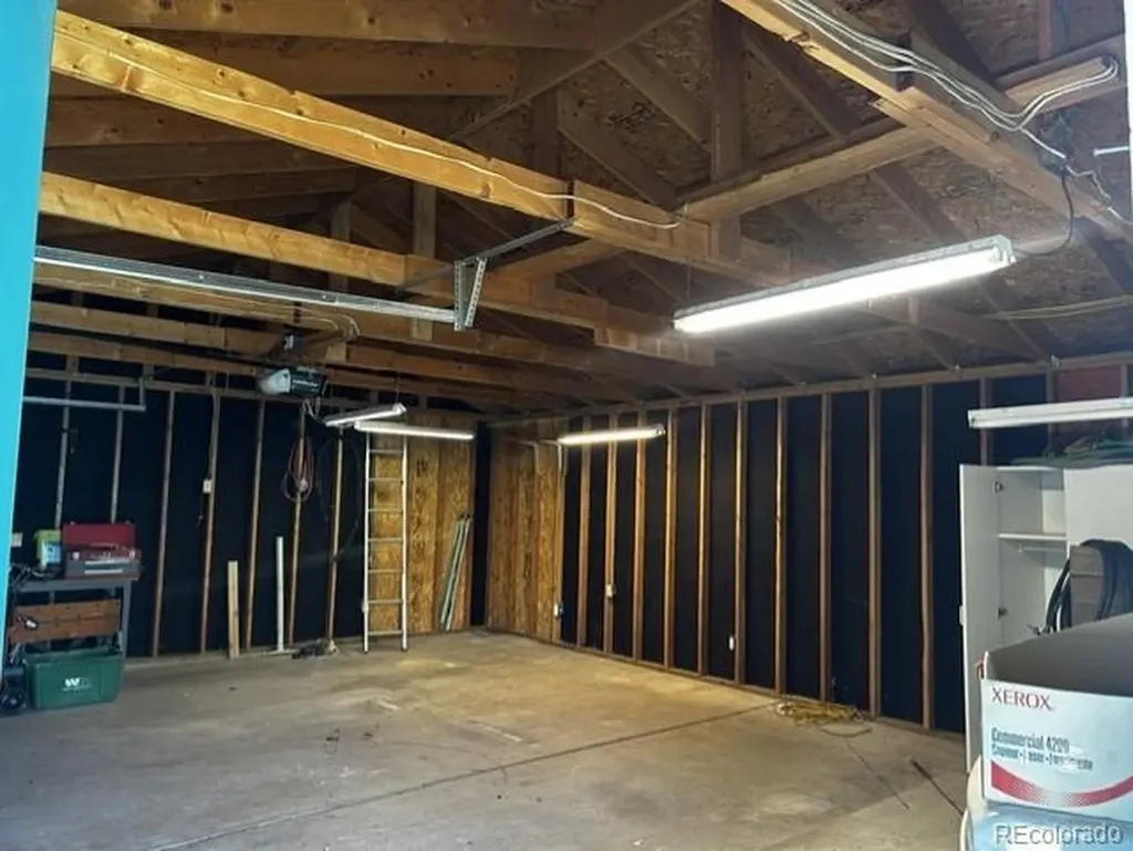 1209 Newark Street Aurora CO 80010