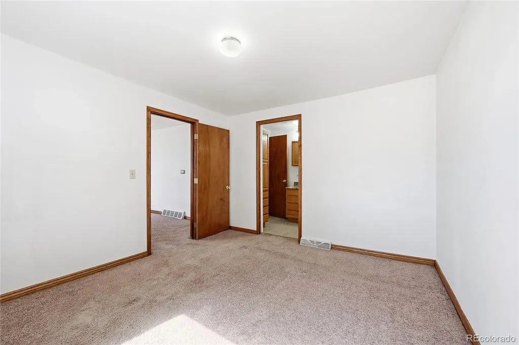 5411 Leyden Street Commerce City CO 80022