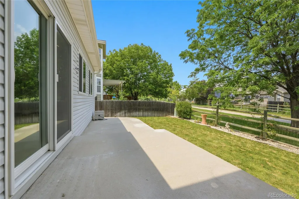 4333 Snowbird Avenue Broomfield CO 80020