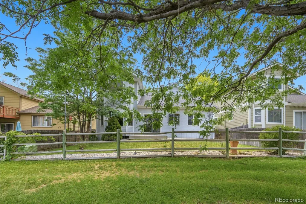 4333 Snowbird Avenue Broomfield CO 80020