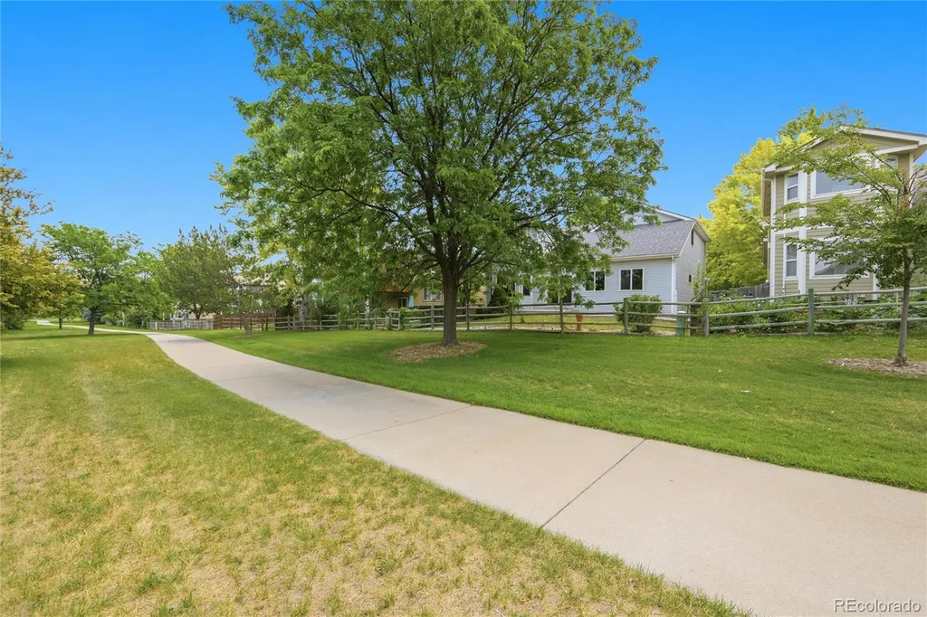 4333 Snowbird Avenue Broomfield CO 80020