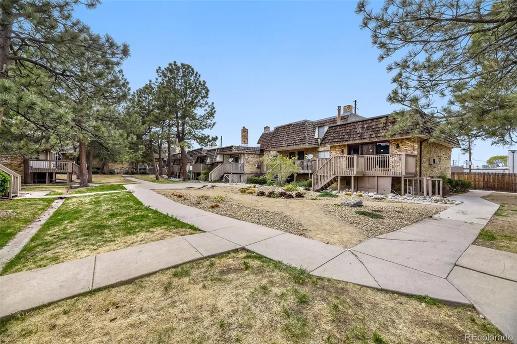 2190 S Holly Street Denver CO 80222