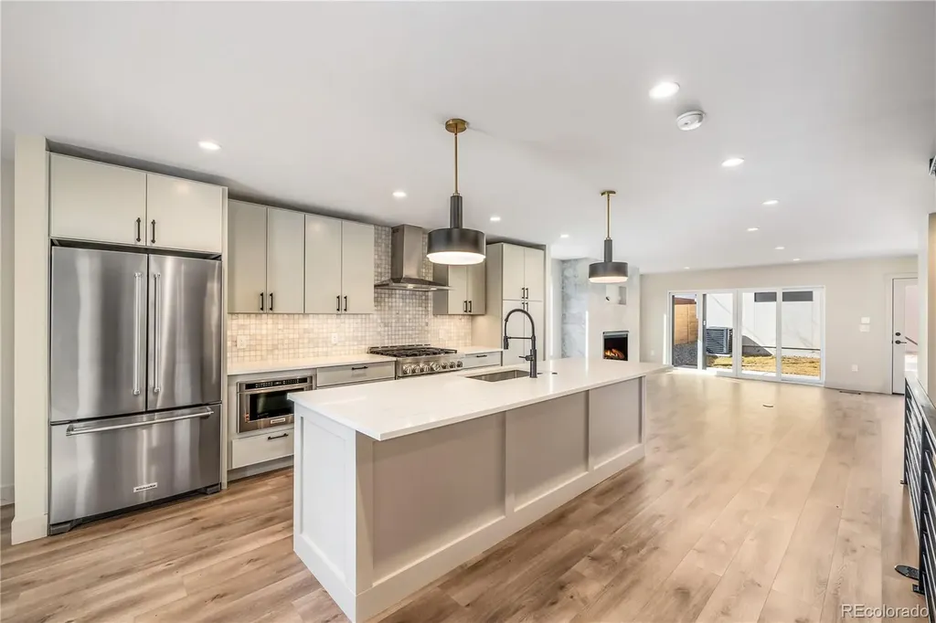 3935 Lipan Street Denver CO 80211