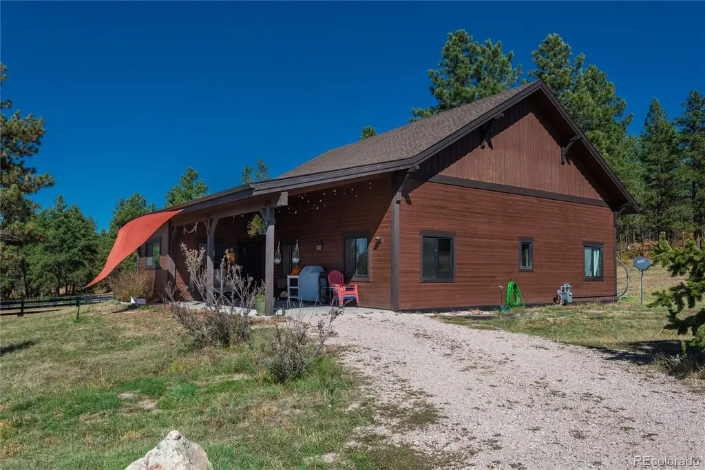 854 N Russellville Road Franktown CO 80116
