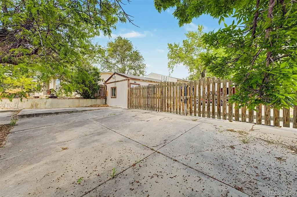 840 Bunyan Avenue Berthoud CO 80513