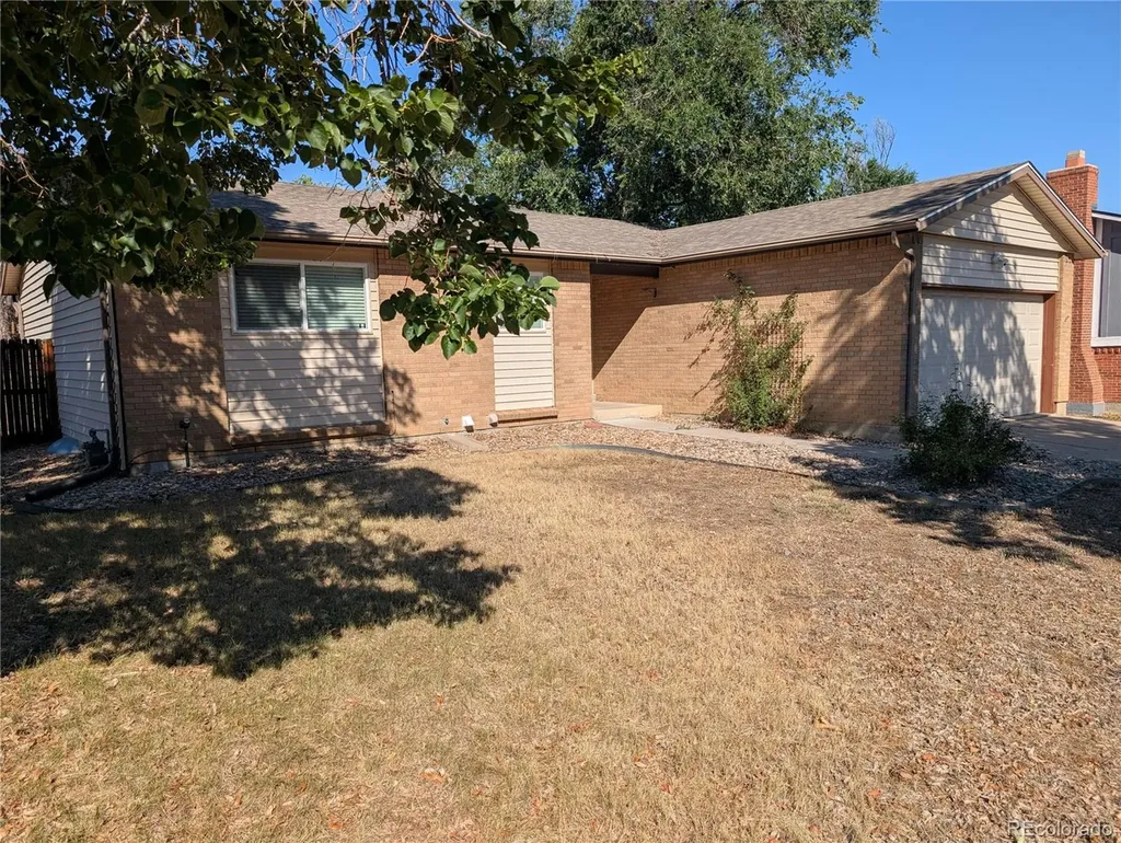 2949 S Biscay Street Aurora CO 80013