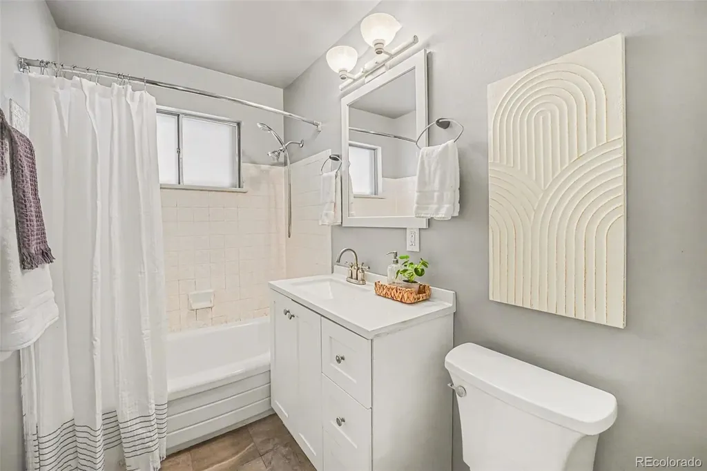 6925 W Colorado Drive Lakewood CO 80232