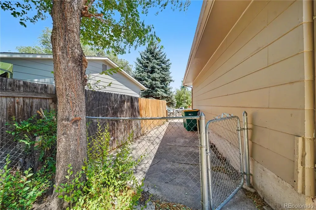 2414 Sonoma Drive Colorado Springs CO 80910