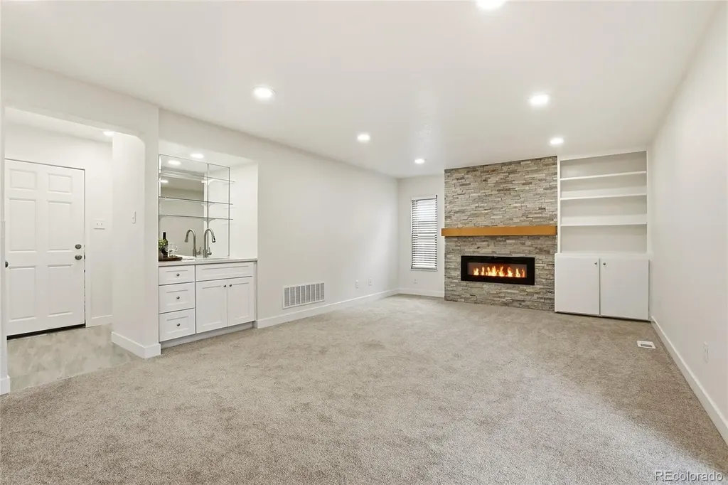 2425 S Ellis Street Lakewood CO 80228