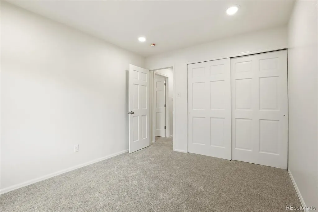 2425 S Ellis Street Lakewood CO 80228