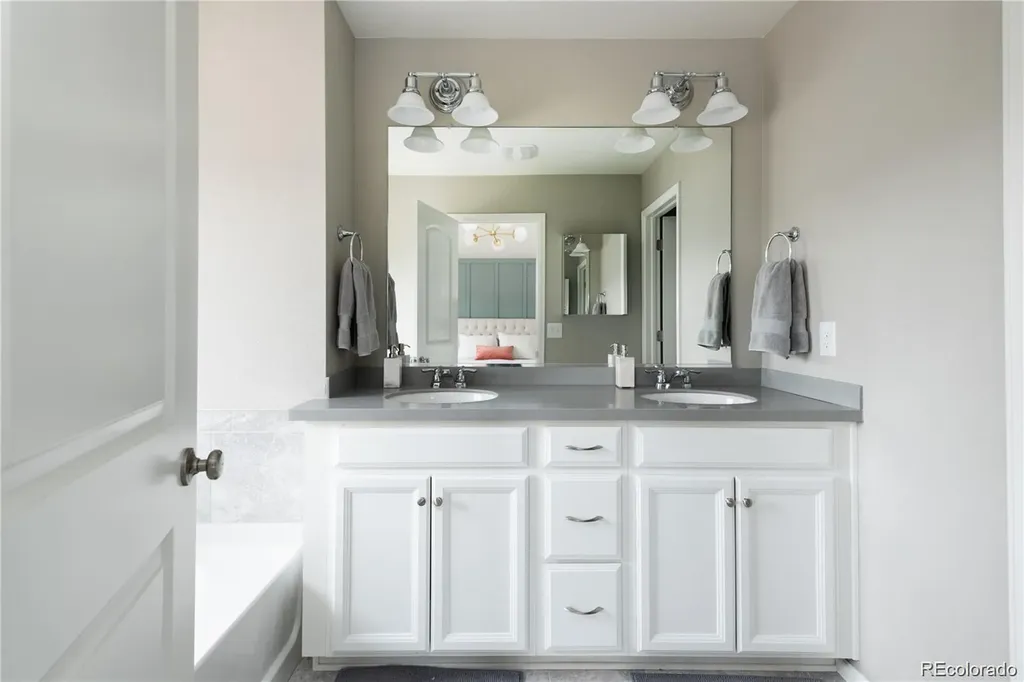 10869 E 25th Drive Aurora CO 80010