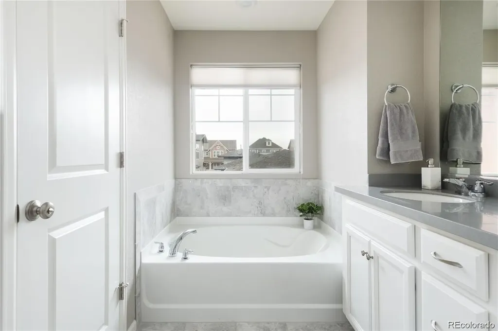 10869 E 25th Drive Aurora CO 80010