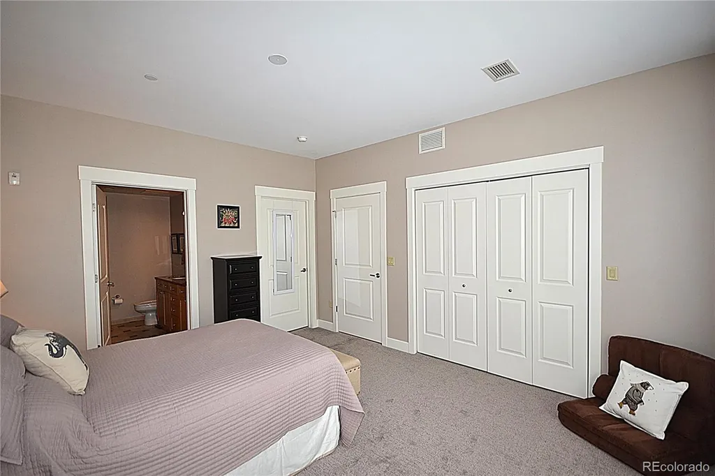 7220 W Bonfils Lane Lakewood CO 80226