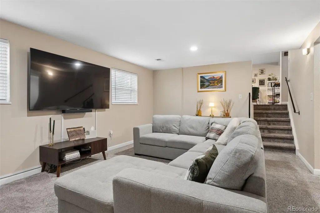 6089 W 70th Avenue Arvada CO 80003