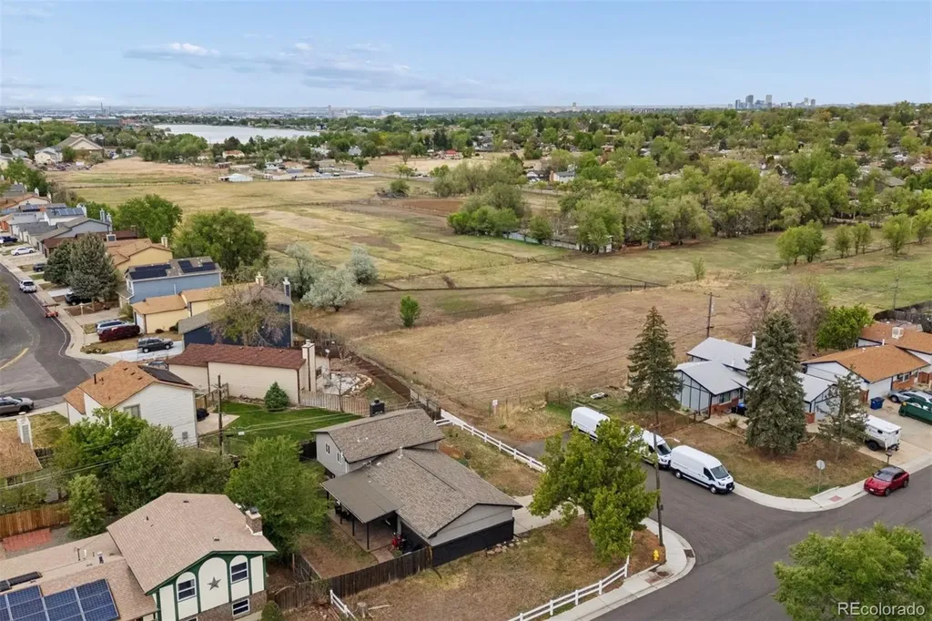 6089 W 70th Avenue Arvada CO 80003