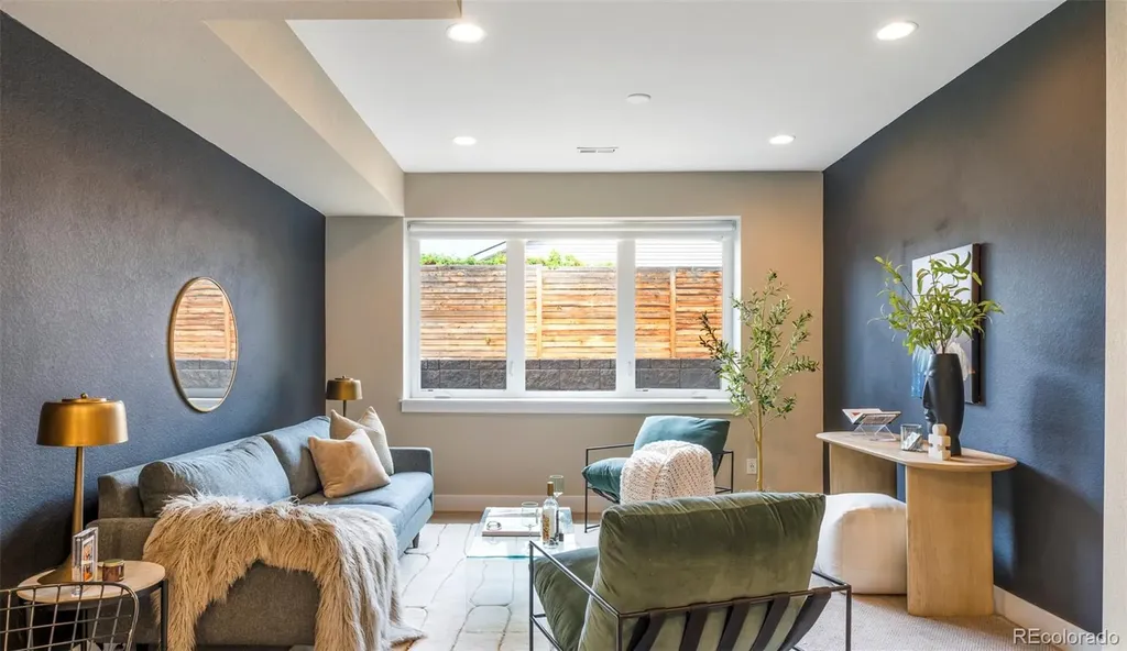 5689 Zuni Court Denver CO 80221
