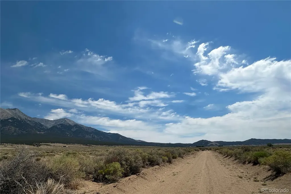 MM15TH Street Blanca CO 81123