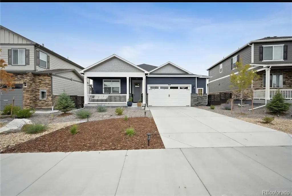 30 N Vandriver Way Aurora CO 80018