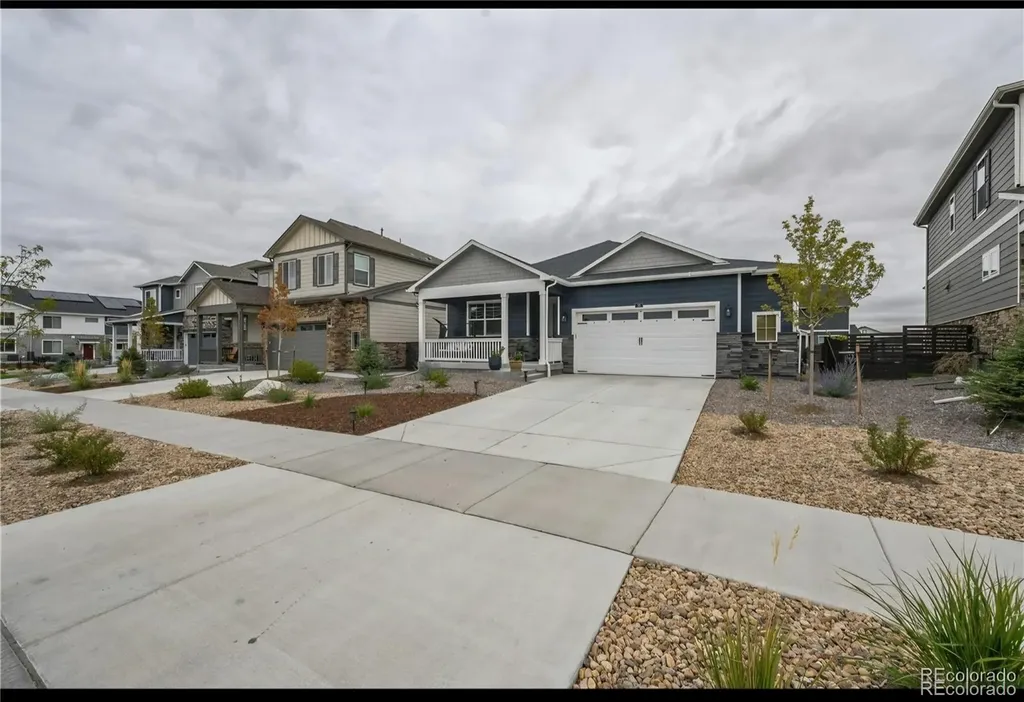 30 N Vandriver Way Aurora CO 80018